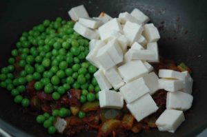Paneer, Peas and Peppers